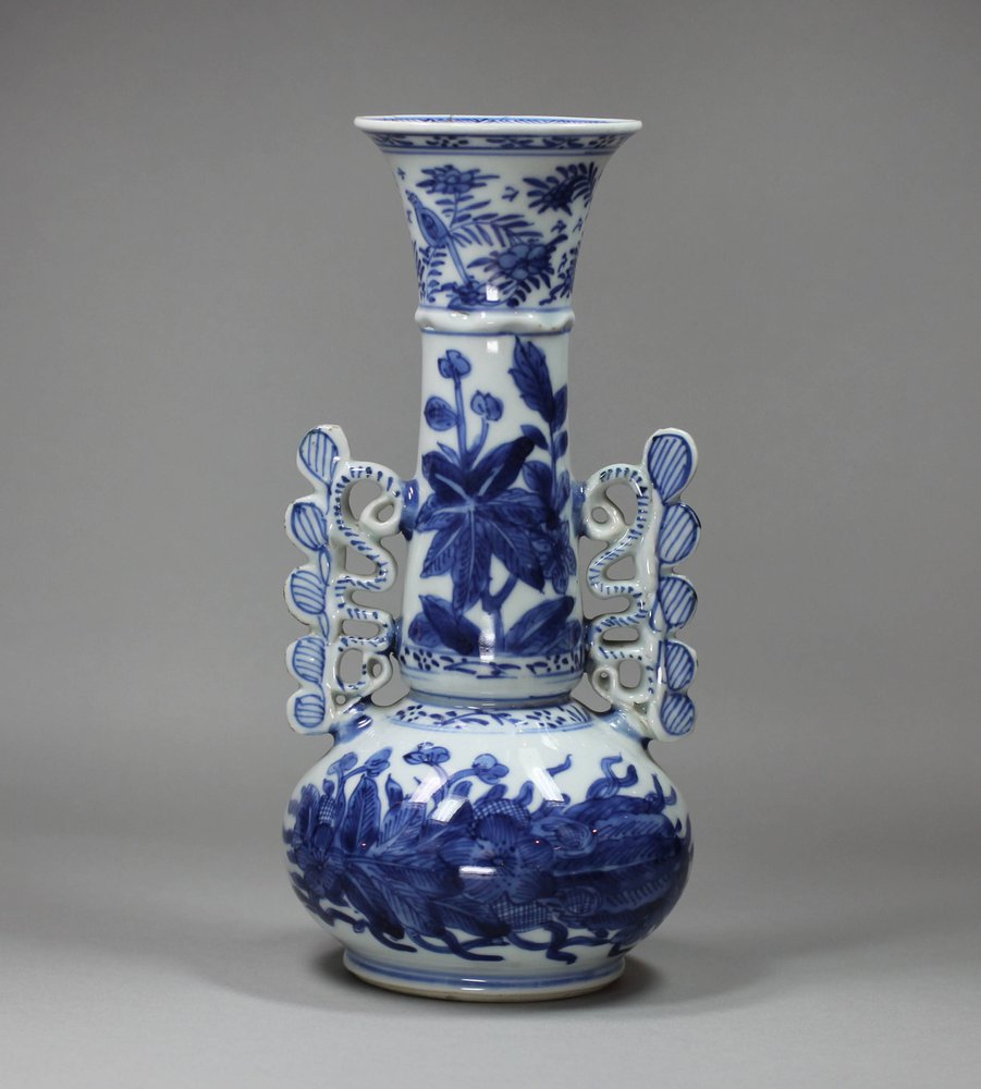 Y360 Blue and white Venetian style vase, Kangxi (1662-1722)