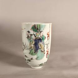 Famille verte 'U' shape beaker Kangxi(1662-1722) painted in famille verte enamels depicts a famous East Asian allegorical tale known as The Vinegar Tasters (Sān suān tú)