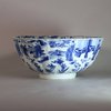 AA10 Large Chinese blue and white bowl, Kangxi(1662-1722)