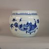 AA37 Chinese blue and white food vessel of bulbous form Kangxi(1662-1722)