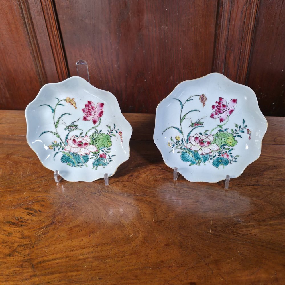 AA42 Pair of unusual leaf shape dishes Qianlong(1736-1795)
