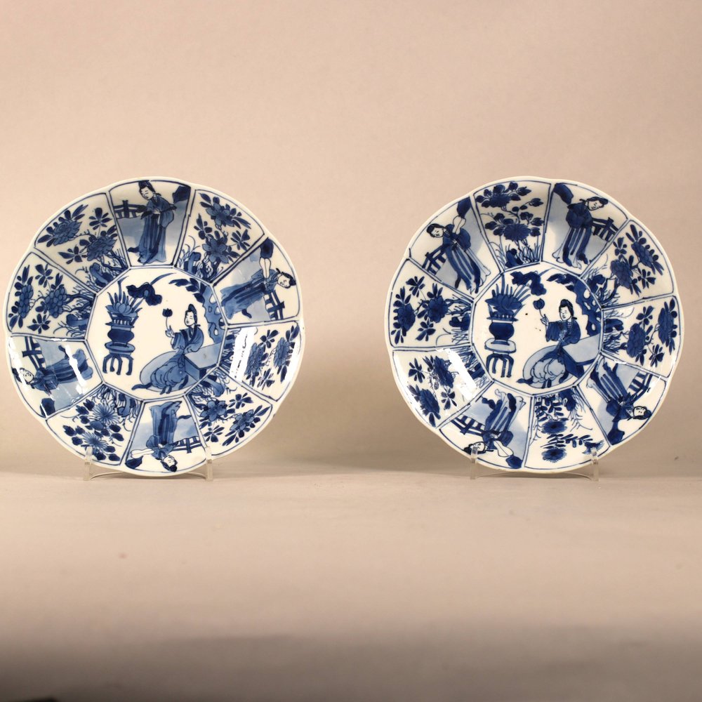 AA5 Pair of Chinese blue and white lobed dishes Kangxi(1662-1722)