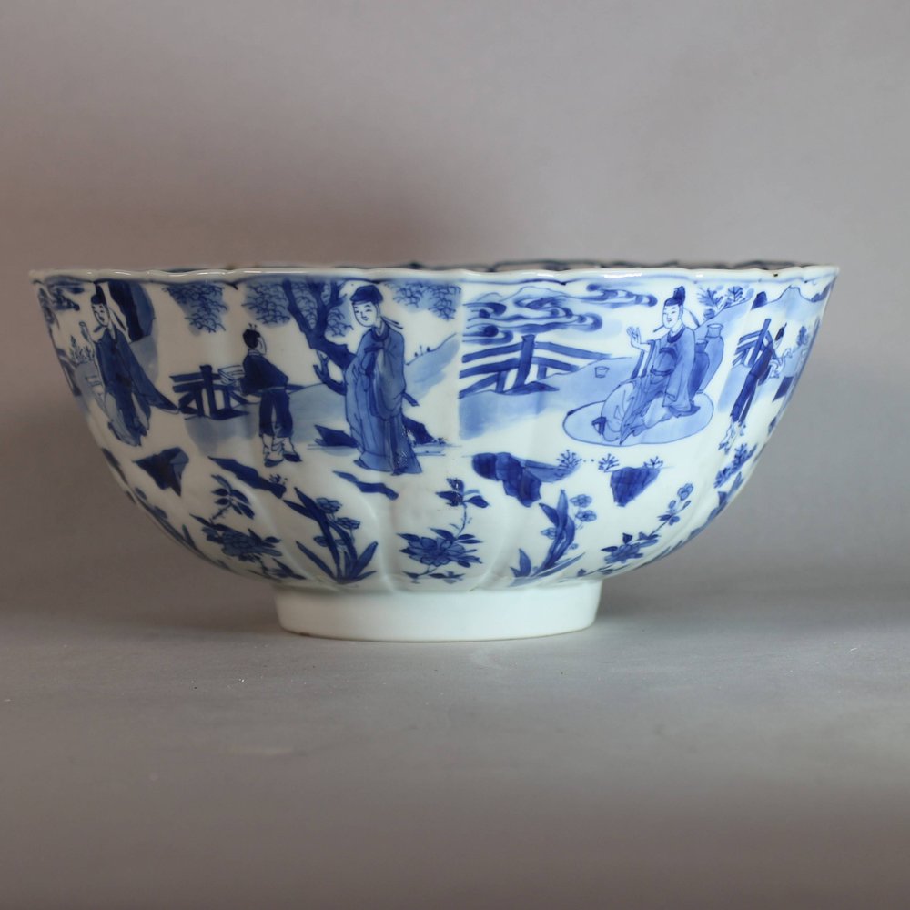 AA9 Large Chinese blue and white bowl, Kangxi(1662-1722)