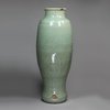 G541 Ming celadon vase Yuan/Ming(1280-1644)