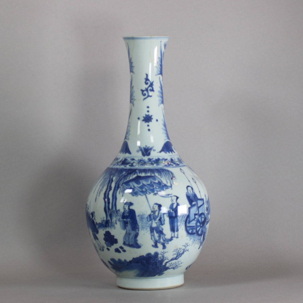 GG13 Chinese transitional bottle vase