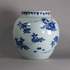 GG15 ChineseTransitional blue and white vase