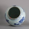 GG15 ChineseTransitional blue and white vase