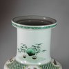 JB58 Famille verte rouleau vase, Kangxi (1662-1722)