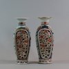 JB69 Extremely rare Japanese Imari garniture, circa 1700