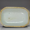 L83 Nankin blue and white sauce tureen and cover