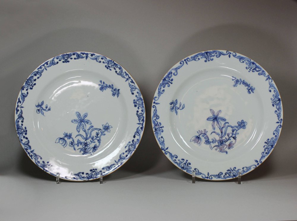 L85 Pair of Chinese blue and white plates, Qianlong (1736-1795)