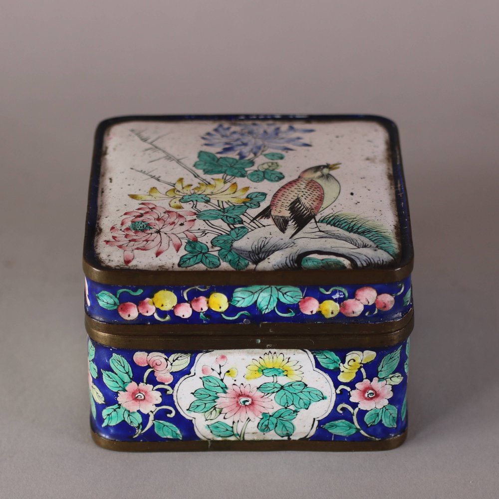 MW239 Canton enamel rectangular box, c.1920