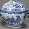 N414 Blue and white tureen and cover, Qianlong (1736-95)