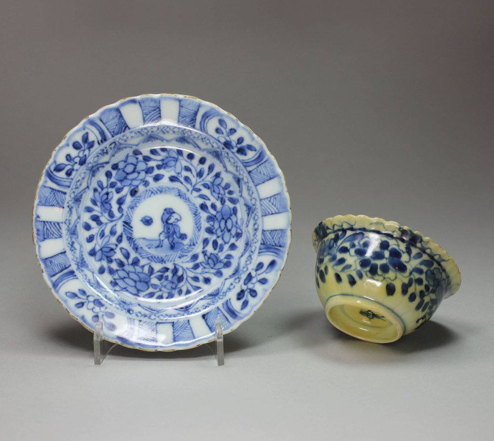 N535 Blue and white teabowl and saucer, Kangxi (1662-1722)