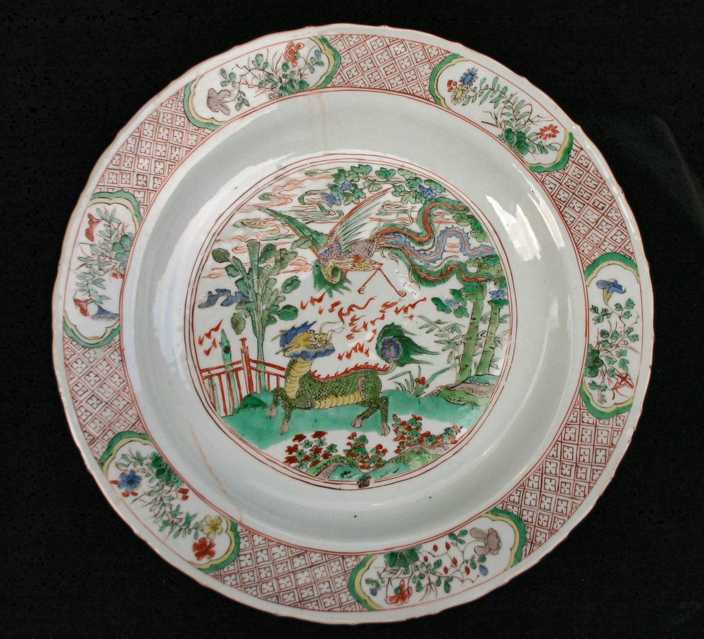 N983 Pair of famille verte dishes, Kangxi (1662-1722)