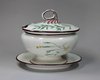 P106 English Davenport botanical small tureen and cover