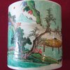 P544 Famille verte brush pot, Kangxi (1662-1722)