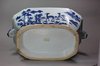 P784 Blue and white tureen and cover, Qianlong (1736-95)