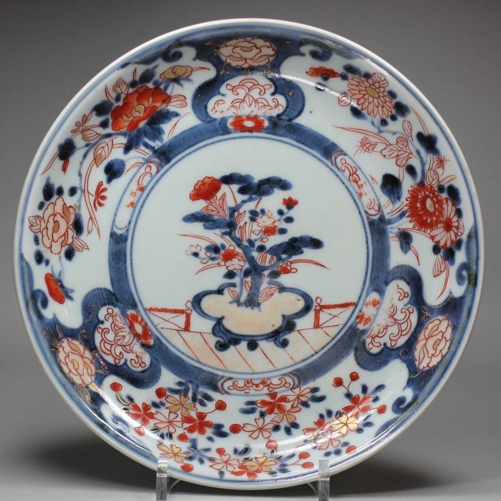 Q161 Japanese Imari plate, Genroku period circa 1700