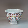 Q268 Famille rose teabowl Qianlong (1736-95)