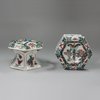 Q866 Pair of famille-verte hexagonal salts, Kangxi (1662-1722)