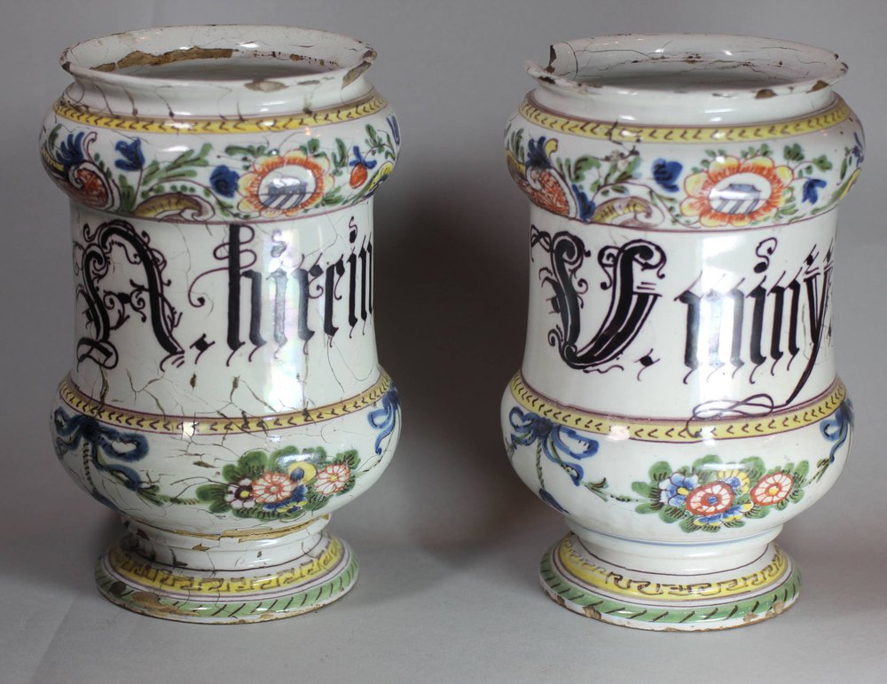 Q898 Pair of Italian maiolica albarelli