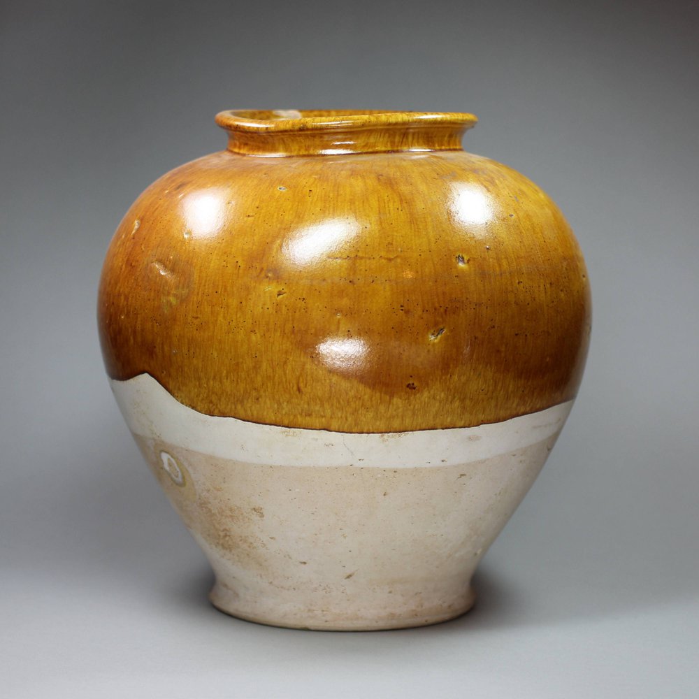 R35 Pottery jar, Tang dynasty (618-906)