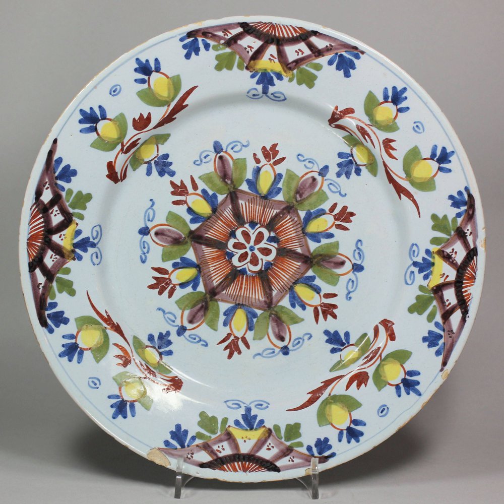 R42 English delft polychrome plate, 18th century