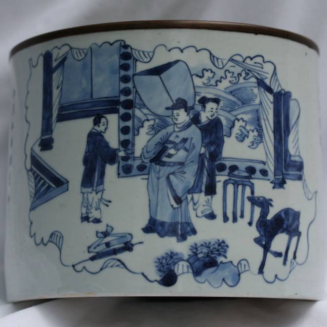 R512 Superb Chinese blue and white brush pot Kangxi(1662-1722)