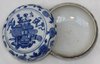 R983 Blue and white circular box and cover, Kangxi (1662-1722)