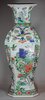 TL145 Famille verte octagonal vase, Kangxi (1662-1722)