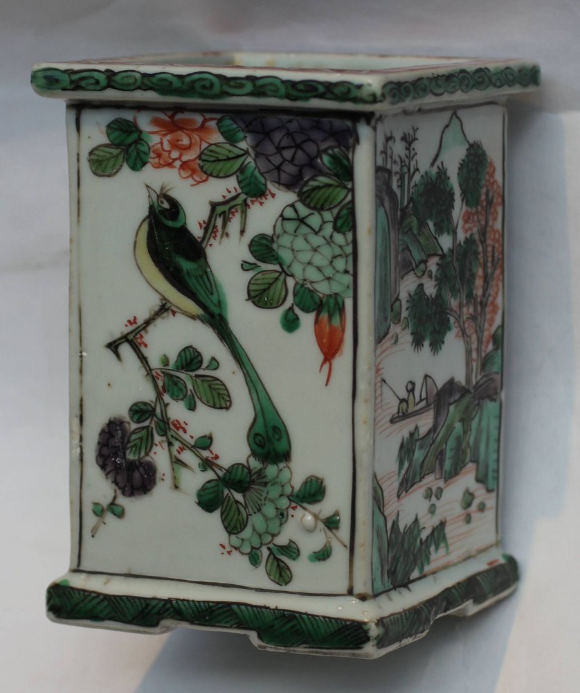 TL183 Rare famille verte rectangular brush pot, Kangxi (1662-1722)