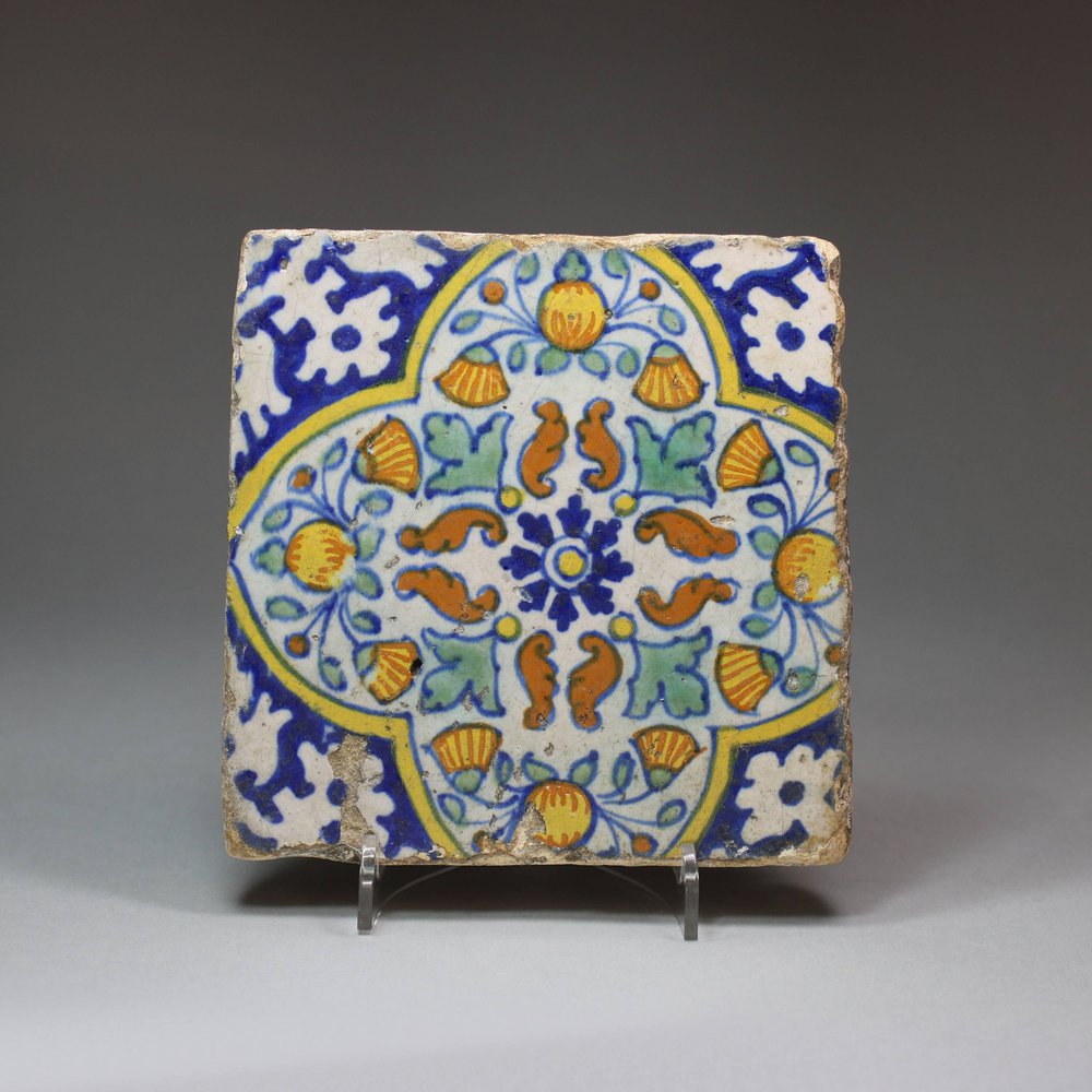 U164 Dutch Delft polychrome 'Pompadour' tile, c. 1610-40