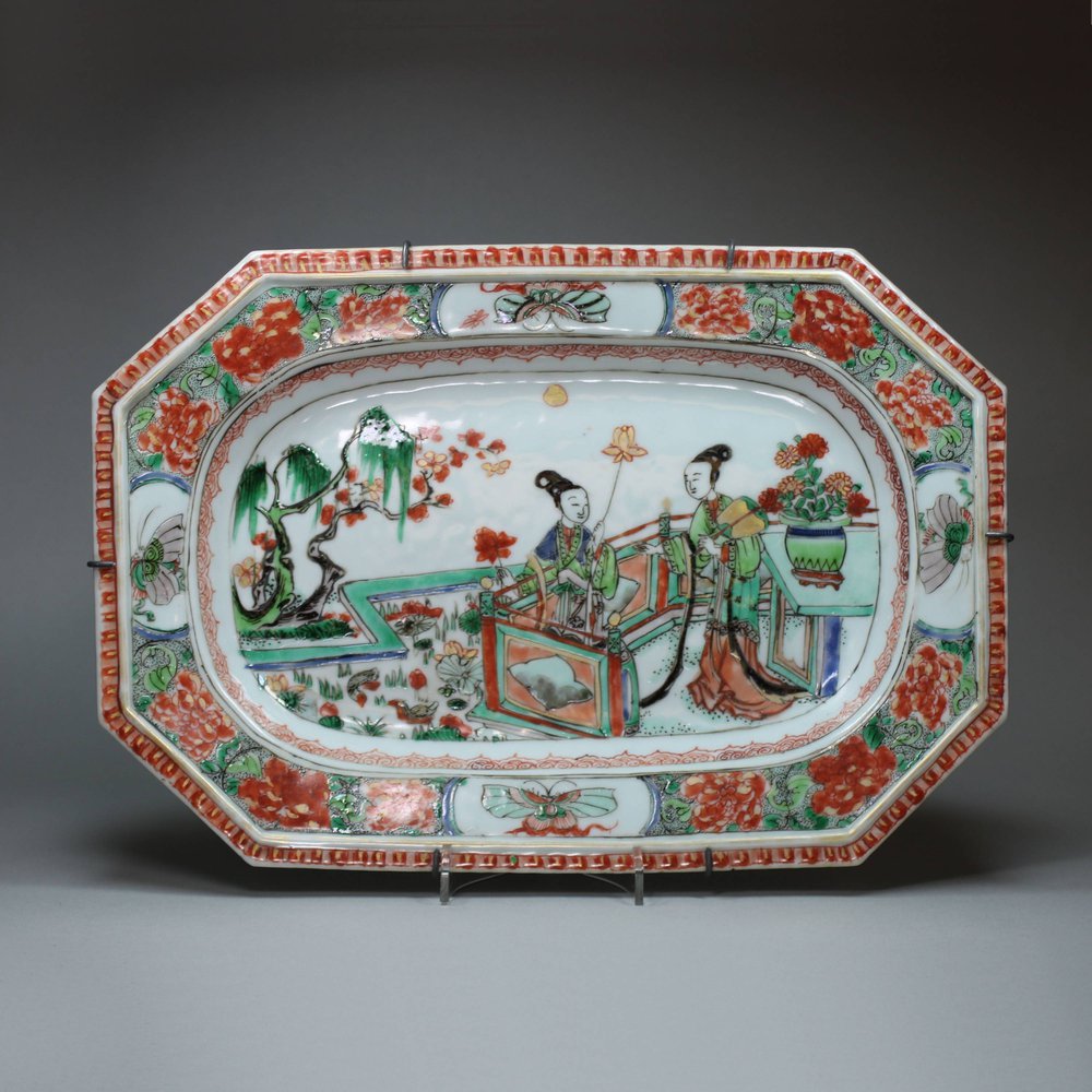 U179A Famille verte piecrust platter, Kangxi (1662-1722)