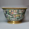 U195 Famille verte punch bowl, Kangxi (1662-1722)