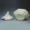 U1 English creamware octagonal sauce tureen and cover