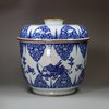 U319 Blue and white bowl and cover, Kangxi (1662-1722)