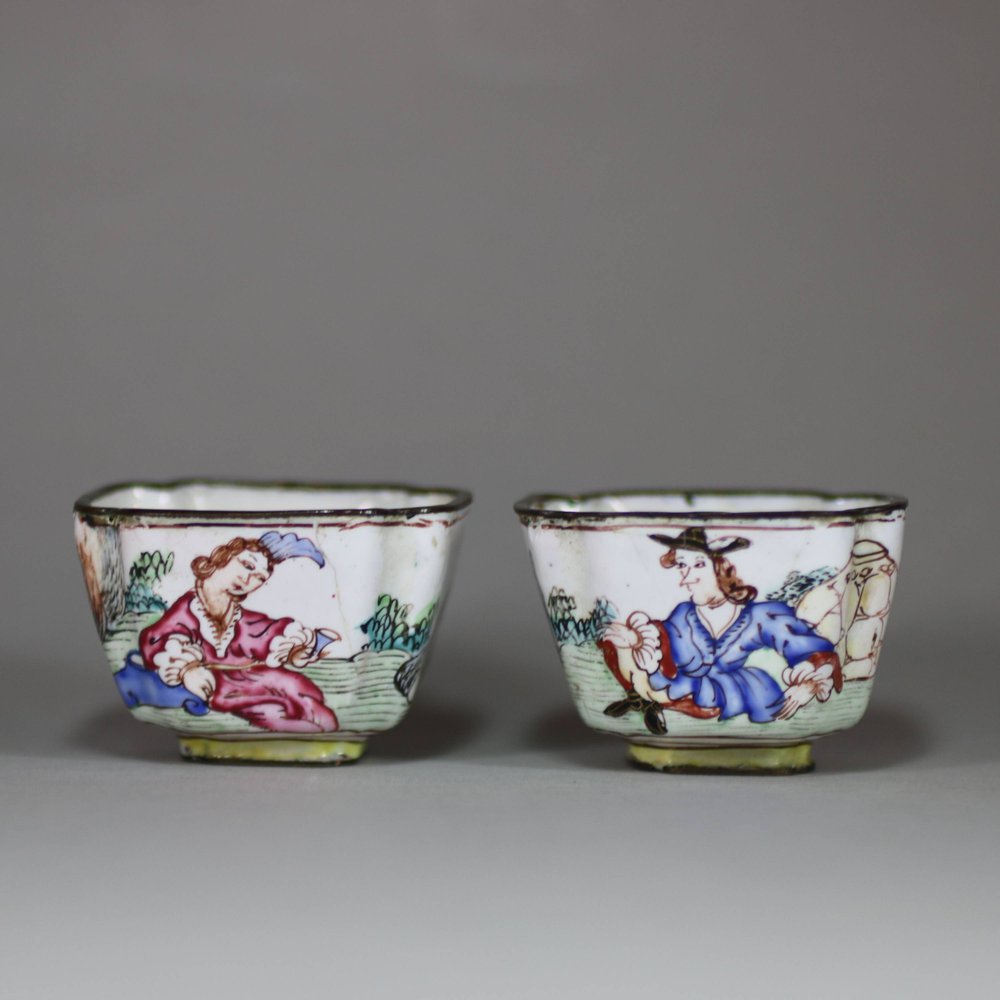 U392 Pair of small Canton enamel wine cups,18th century