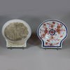 U461 Pair of Chinese imari ribbed shell dishes