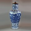 U476 Large Chinese blue and white vase, Kangxi (1662-1722)