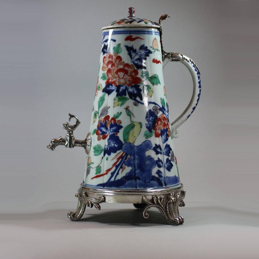 U485 Japanese imari coffee pot and cover with later silver-plated