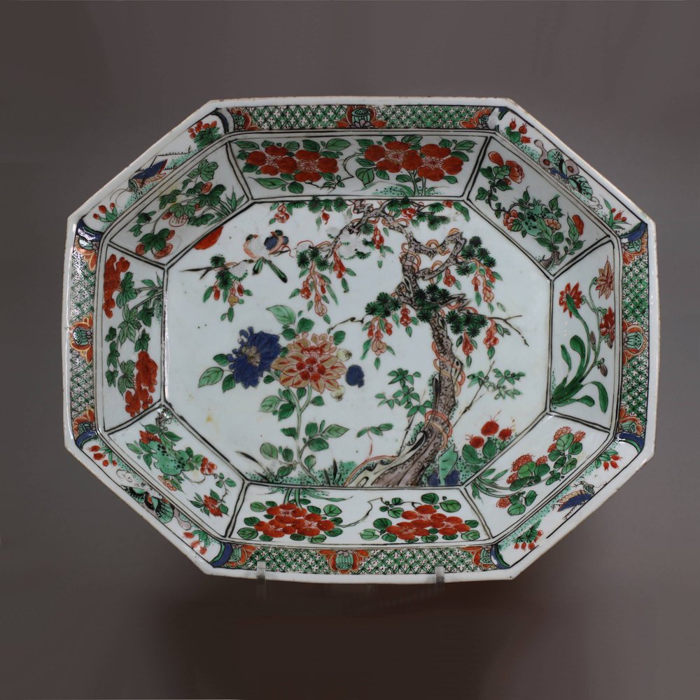 U493 Famille verte octagonal basin, Kangxi (1662-1722)