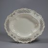 U555 English creamware oval strawberry dish and stand