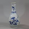 U571 Small Chinese blue and white 'Hatcher Cargo' bottle vase