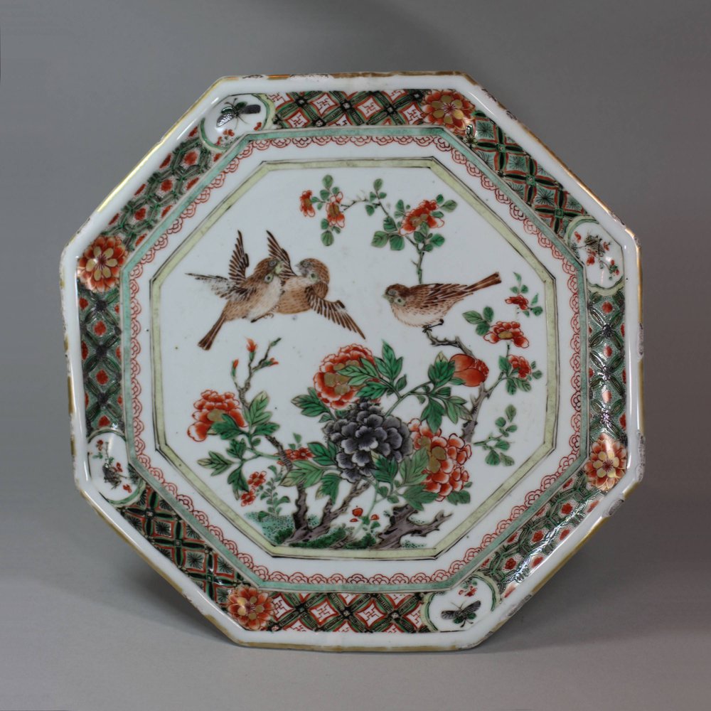 U644 Famille verte octagonal tazza, Kangxi (1662-1722)