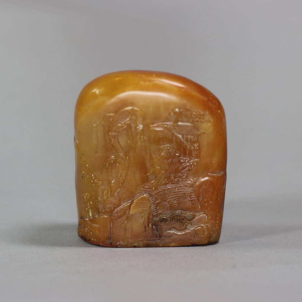 U660 Brown soapstone boulder seal