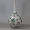 U689 Famille verte bottle vase, Kangxi (1662-1722)