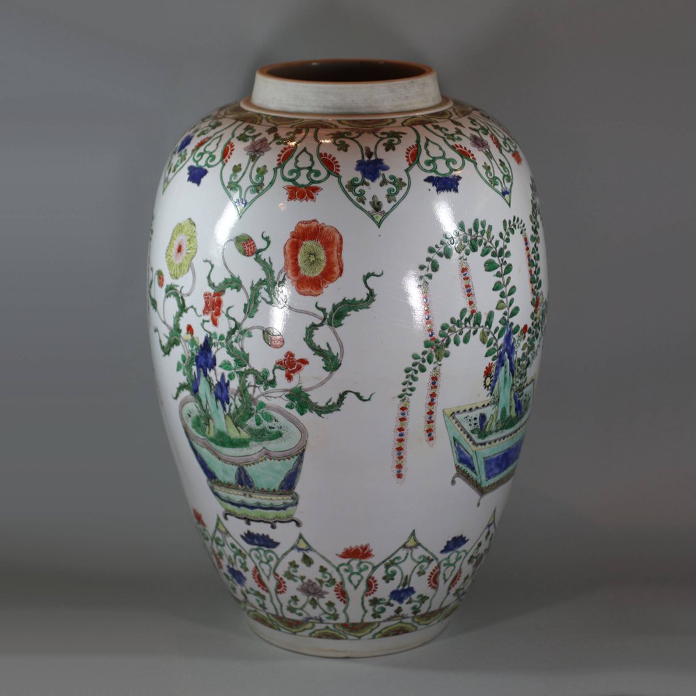 U696 Famille verte jar, (1662-1722)