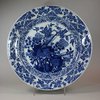 U709 Large Chinese blue and white dish, Kangxi (1662-1722)