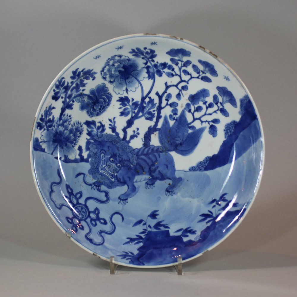 U710 Blue and white dish, Kangxi (1662-1722)